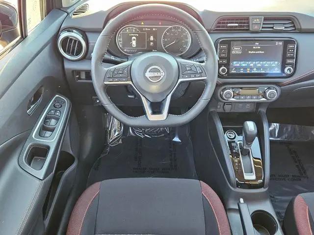 2025 Nissan Versa 1.6 SR
