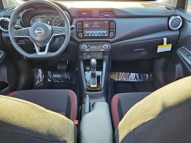 2025 Nissan Versa 1.6 SR