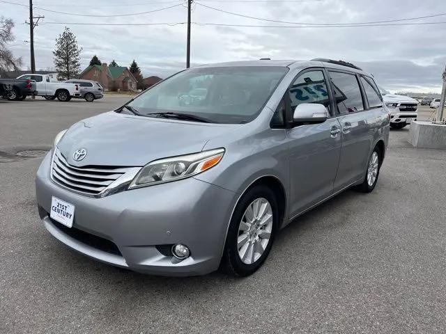 2017 Toyota Sienna Limited 7 Passenger