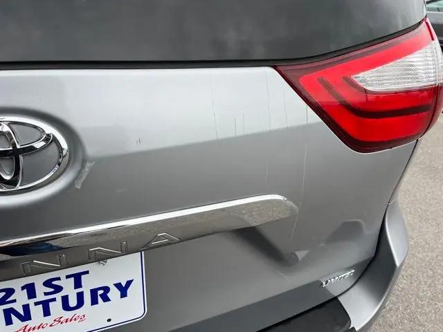 2017 Toyota Sienna Limited 7 Passenger