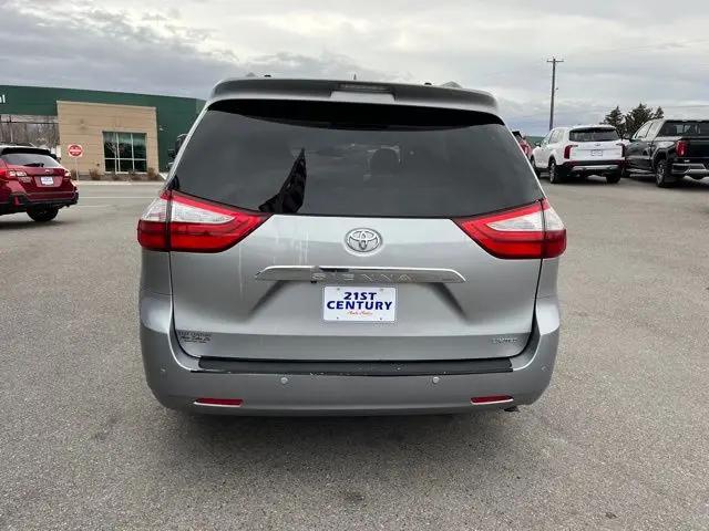 2017 Toyota Sienna Limited 7 Passenger