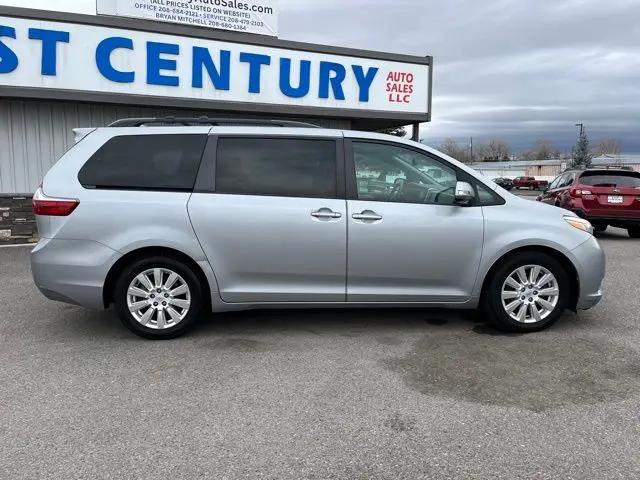 2017 Toyota Sienna Limited 7 Passenger