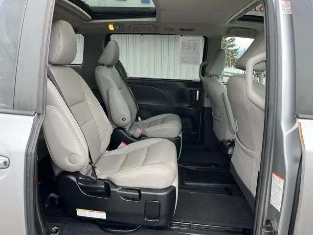 2017 Toyota Sienna Limited 7 Passenger