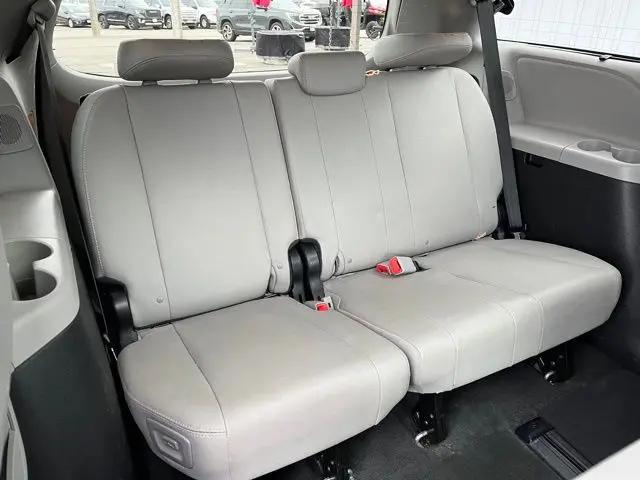2017 Toyota Sienna Limited 7 Passenger
