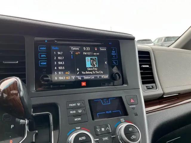 2017 Toyota Sienna Limited 7 Passenger