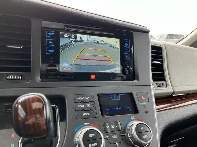 2017 Toyota Sienna Limited 7 Passenger