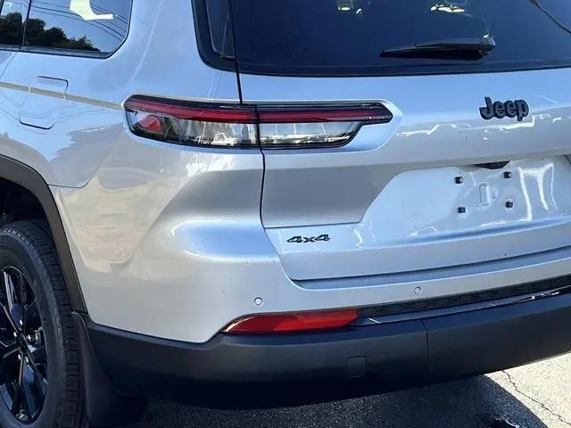 2025 Jeep Grand Cherokee L Altitude X 4x4