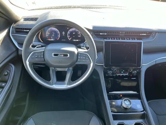 2025 Jeep Grand Cherokee L Altitude X 4x4