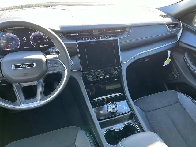 2025 Jeep Grand Cherokee L Altitude X 4x4