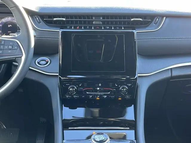 2025 Jeep Grand Cherokee L Altitude X 4x4