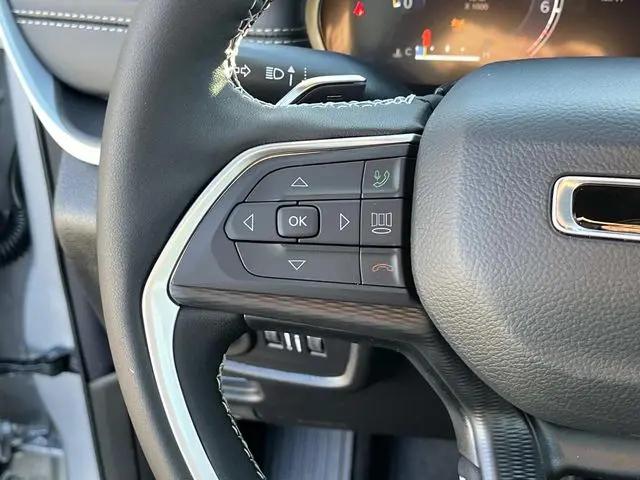 2025 Jeep Grand Cherokee L Altitude X 4x4
