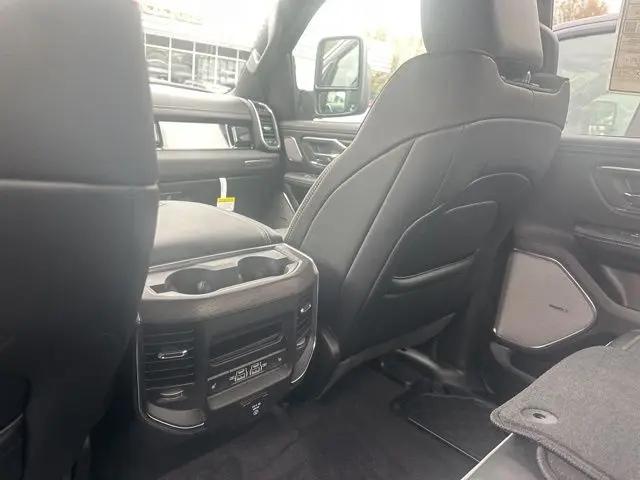 2026 Ram 1500 Laramie Crew Cab 4x4 5'7" Box