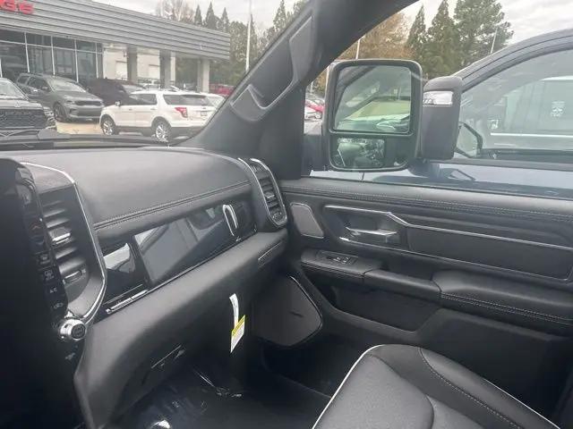 2026 Ram 1500 Laramie Crew Cab 4x4 5'7" Box