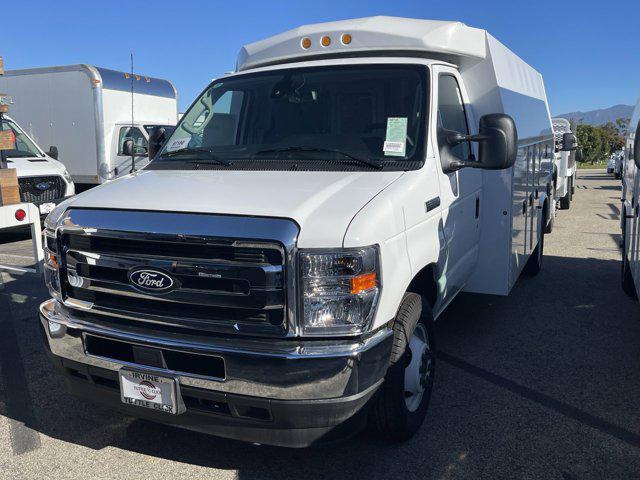 2026 Ford E-350 Cutaway E-350 DRW 158" WB