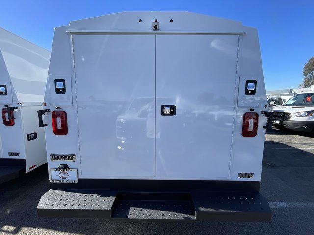 2026 Ford E-350 Cutaway E-350 DRW 158" WB