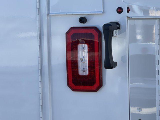 2026 Ford E-350 Cutaway E-350 DRW 158" WB