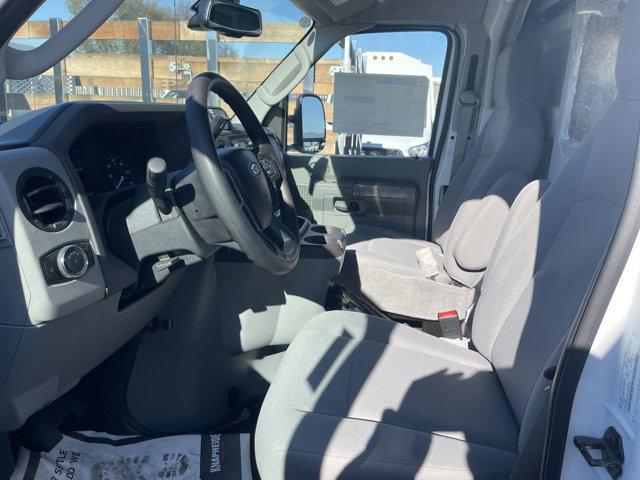 2026 Ford E-350 Cutaway E-350 DRW 158" WB