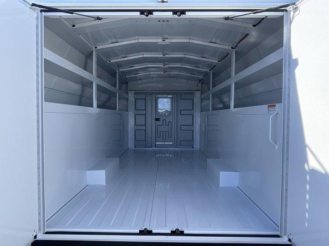 2026 Ford E-350 Cutaway E-350 DRW 158" WB