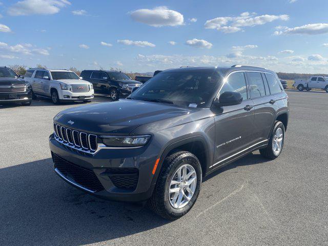 2025 Jeep Grand Cherokee Laredo X 4x4 2025 Jeep Grand Cherokee Laredo X 4x4