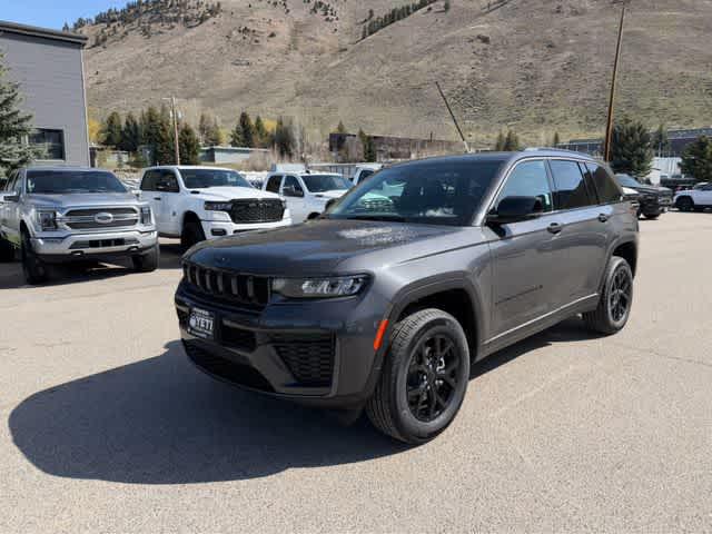 2026 Jeep Grand Cherokee GRAND CHEROKEE LAREDO ALTITUDE 4X4