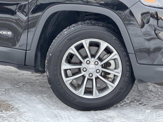 2022 Jeep Cherokee Latitude Lux 4x4 2022 Jeep Cherokee Latitude Lux 4x4