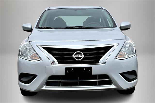 2016 Nissan Versa 1.6 S+