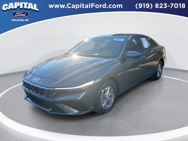 2024 Hyundai Elantra SE 2024 Hyundai Elantra SE