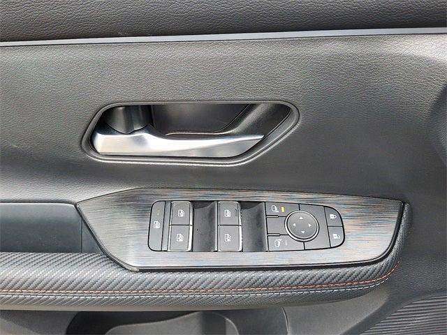 2025 Nissan Kicks SR FWD