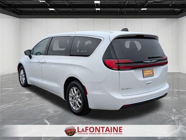 2024 Chrysler Pacifica Touring L 2024 Chrysler Pacifica Touring L