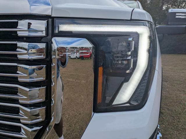 2026 GMC Sierra 3500HD Crew Cab, Long Bed, Denali Dual Rear Wheel, 4WD