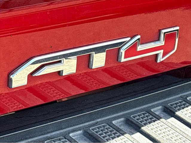 2024 GMC Sierra 2500HD 4WD Crew Cab Standard Bed AT4