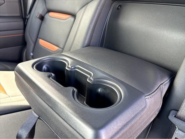 2024 GMC Sierra 2500HD 4WD Crew Cab Standard Bed AT4