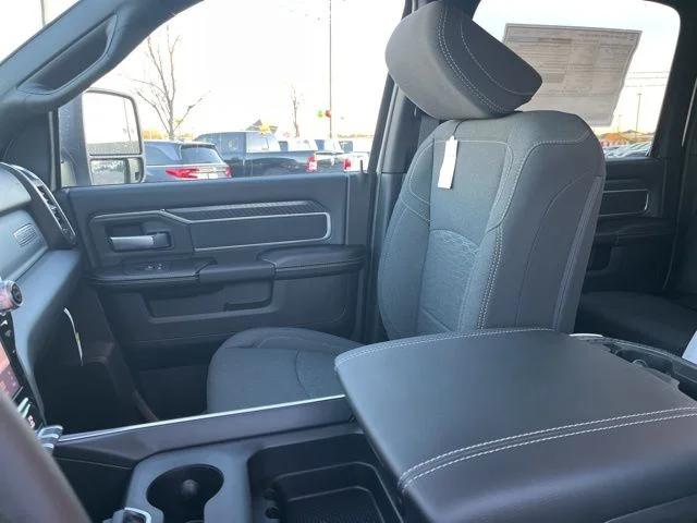 2026 Ram 2500 Big Horn Crew Cab 4x4 6'4" Box