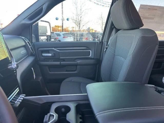 2026 Ram 2500 Big Horn Crew Cab 4x4 6'4" Box