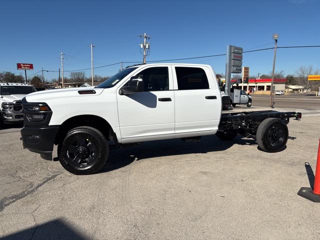 2026 RAM Ram 3500 Chassis Cab RAM 3500 TRADESMAN CREW CAB CHASSIS 4X4 60 CA