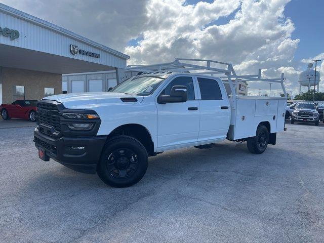 2026 RAM Ram 3500 Chassis Cab RAM 3500 TRADESMAN CREW CAB CHASSIS 4X4 60 CA