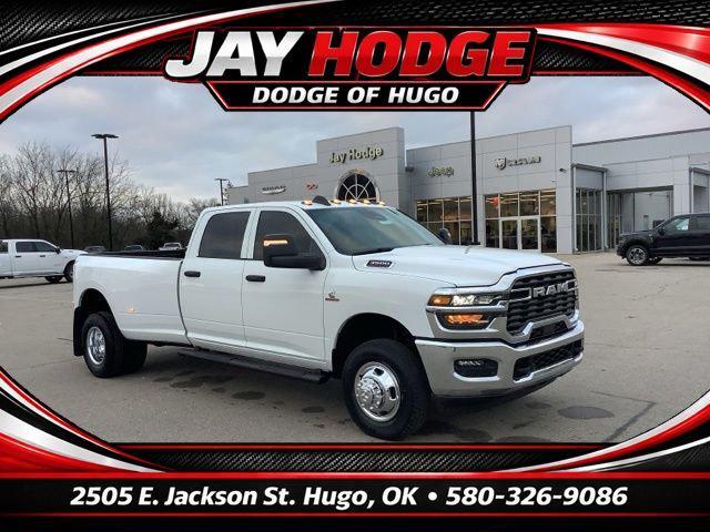 2026 RAM Ram 3500 RAM 3500 TRADESMAN CREW CAB 4X4 8 BOX