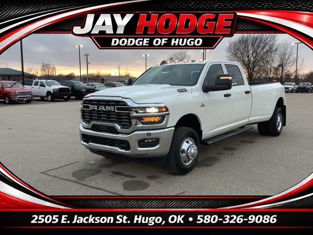 2026 RAM Ram 3500 RAM 3500 TRADESMAN CREW CAB 4X4 8 BOX
