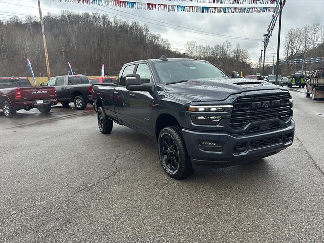 2026 RAM Ram 3500 RAM 3500 LARAMIE CREW CAB 4X4 8 BOX