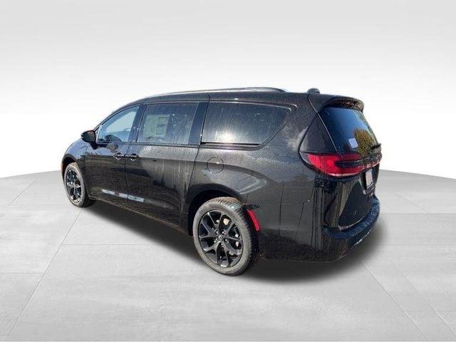 2026 Chrysler Pacifica Limited AWD
