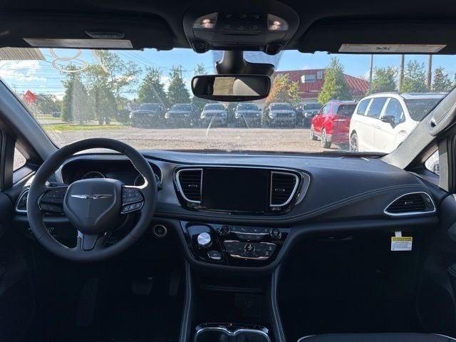 2026 Chrysler Pacifica Limited AWD