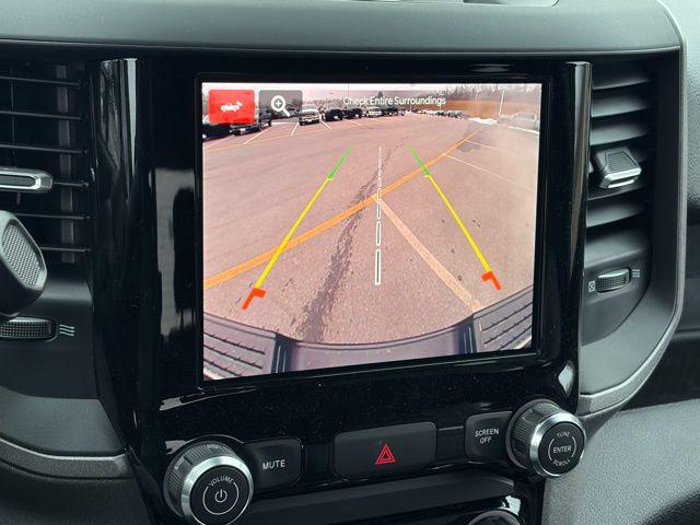 2026 RAM Ram 3500 RAM 3500 TRADESMAN CREW CAB 4X4 8 BOX