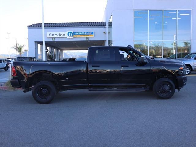 2026 RAM Ram 3500 RAM 3500 TRADESMAN CREW CAB 4X4 8 BOX