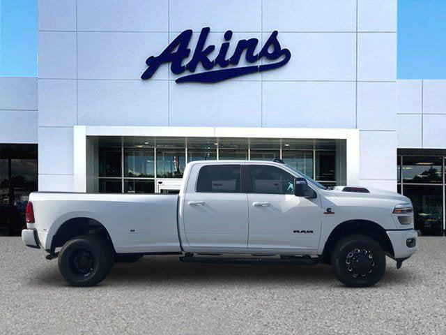 2026 RAM Ram 3500 RAM 3500 LARAMIE CREW CAB 4X4 8 BOX