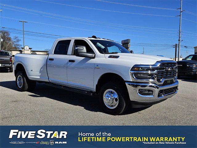2026 RAM Ram 3500 RAM 3500 TRADESMAN CREW CAB 4X4 8 BOX