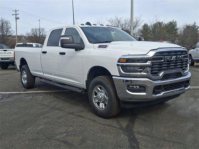 2026 RAM Ram 3500 RAM 3500 TRADESMAN CREW CAB 4X4 8 BOX
