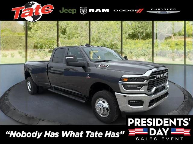 2026 RAM Ram 3500 RAM 3500 TRADESMAN CREW CAB 4X4 8 BOX