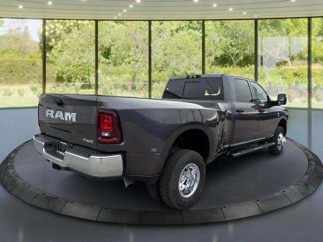 2026 RAM Ram 3500 RAM 3500 TRADESMAN CREW CAB 4X4 8 BOX