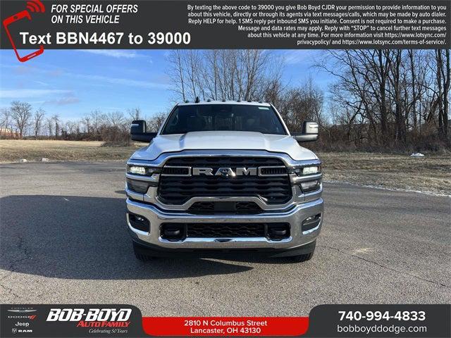 2026 RAM Ram 3500 Chassis Cab RAM 3500 TRADESMAN CREW CAB CHASSIS 4X4 60 CA 2026 RAM Ram 3500 Chassis Cab RAM 3500 TRADESMAN CREW CAB CHASSIS 4X4 60 CA