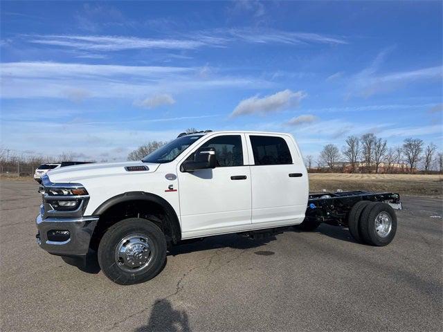 2026 RAM Ram 3500 Chassis Cab RAM 3500 TRADESMAN CREW CAB CHASSIS 4X4 60 CA 2026 RAM Ram 3500 Chassis Cab RAM 3500 TRADESMAN CREW CAB CHASSIS 4X4 60 CA